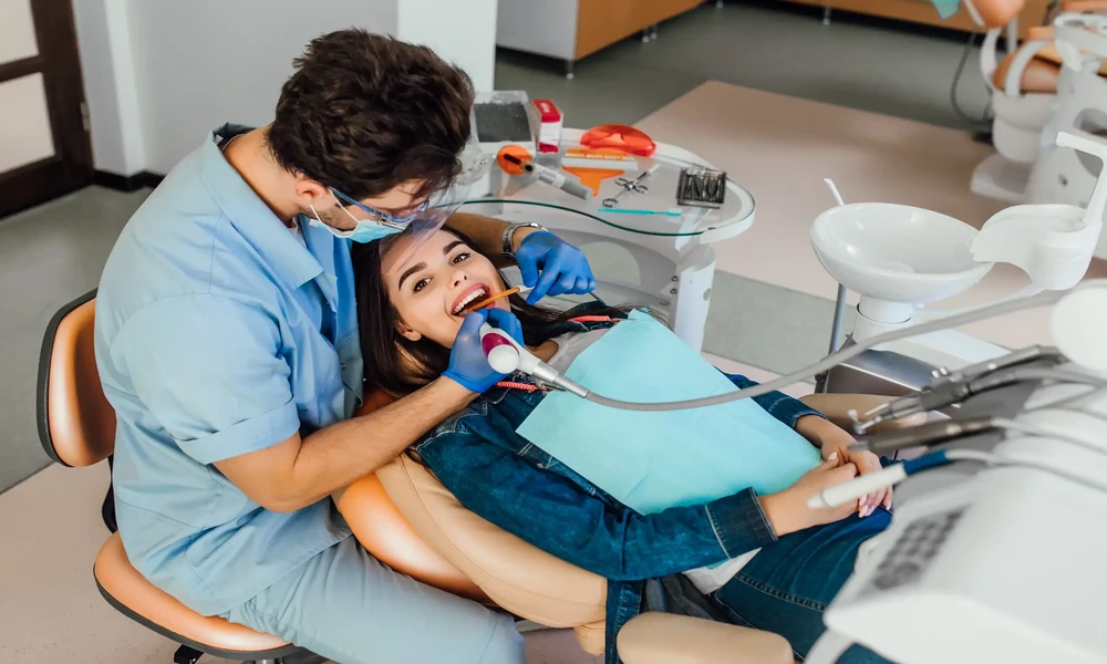 7 Steps In A Typical Dental Implant Treatment Journey